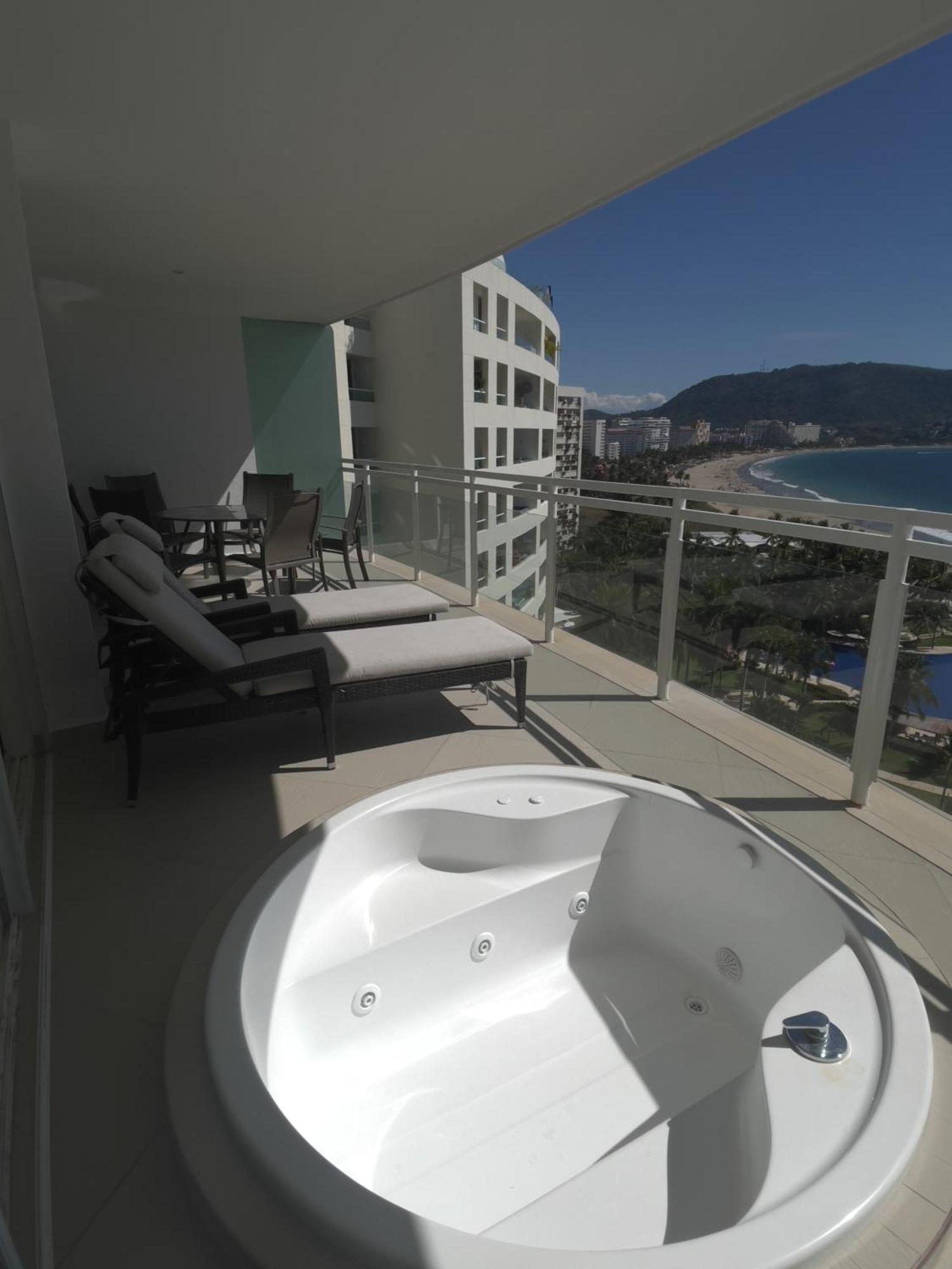 Bay View Grand Marina Ixtapa Condo En Pie De Playa מראה חיצוני תמונה
